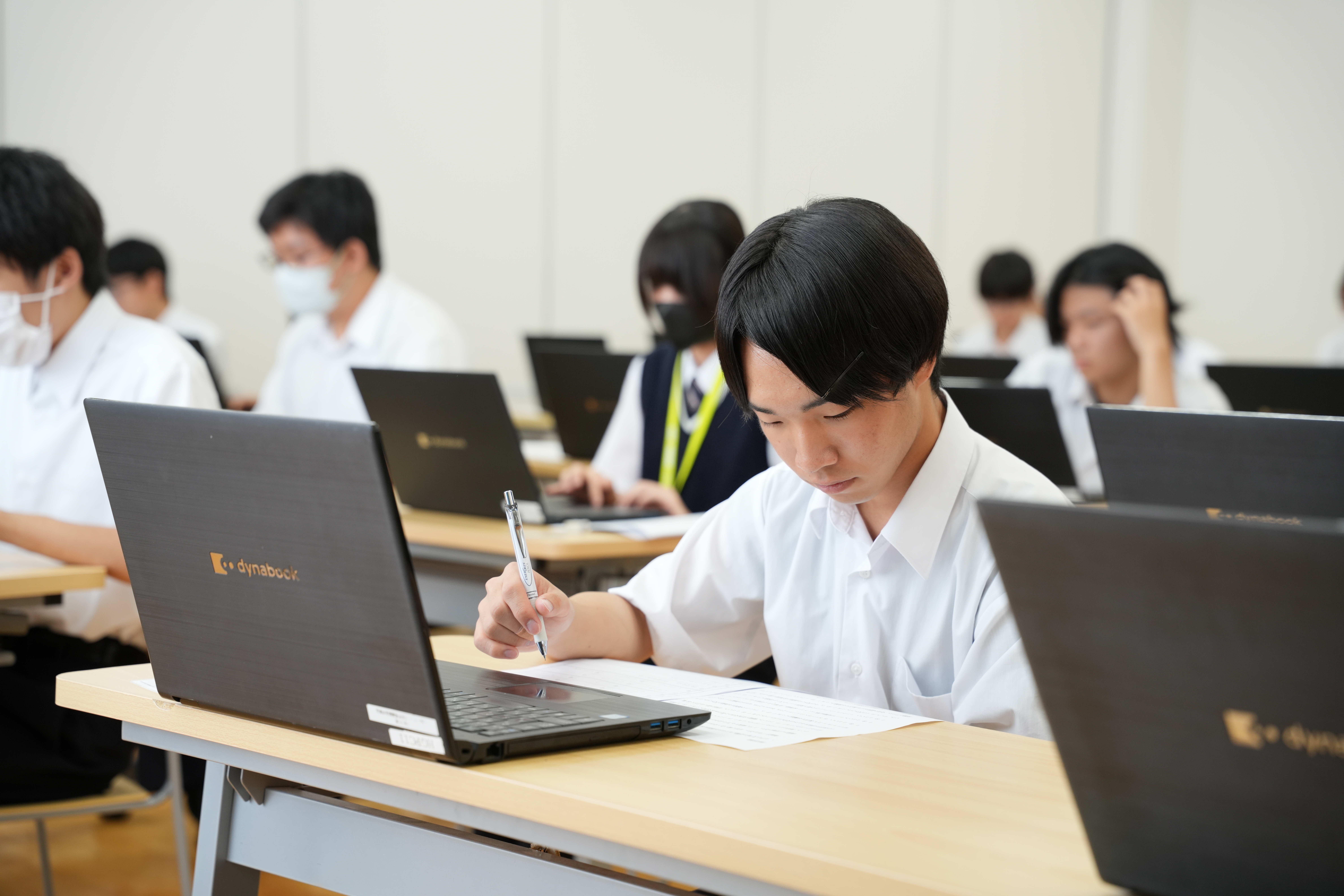 サンプル画像の1枚目です。選択して置き換えてください。